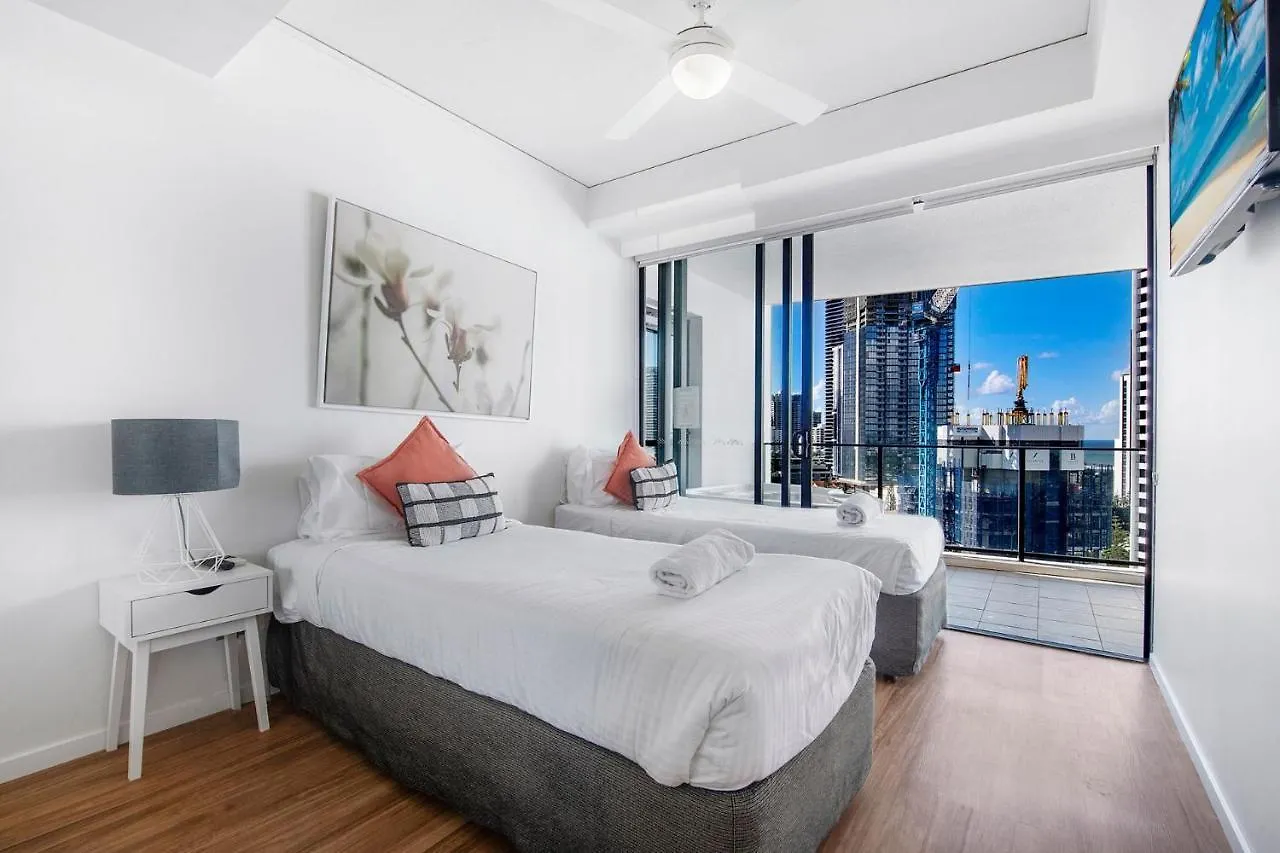 Modern 3 Bedroom Apartment With Ocean Views - Coasthm 黄金海岸 澳大利亚
