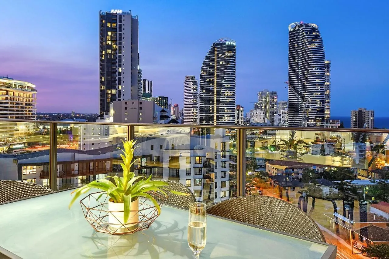 Modern 3 Bedroom Apartment With Ocean Views - Coasthm Gold Coast